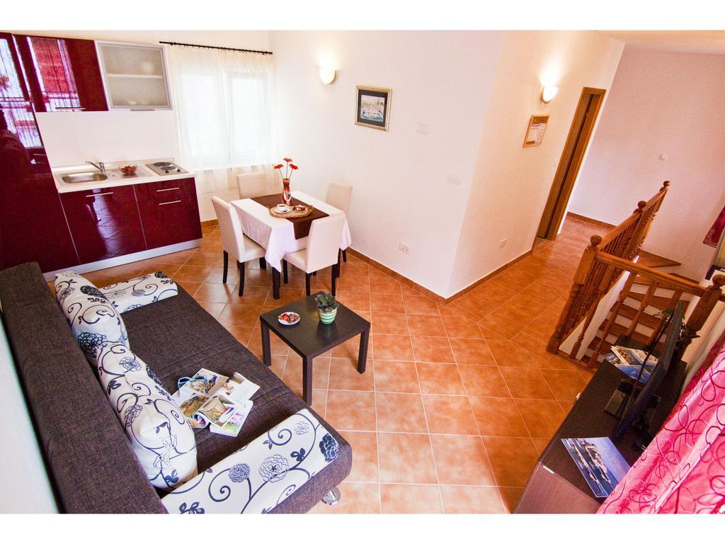 Apartments Cambi Kaštela Camera foto