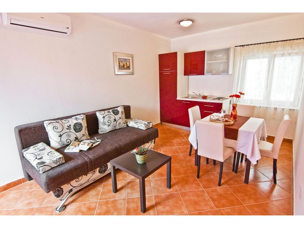 Apartments Cambi Kaštela Esterno foto