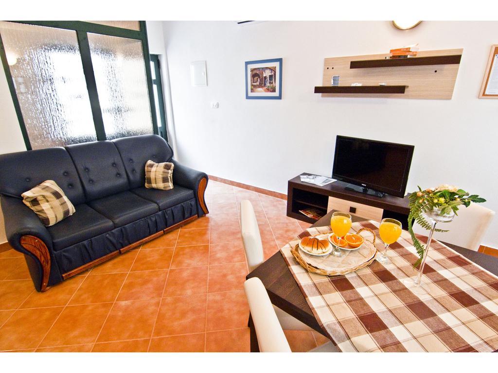 Apartments Cambi Kaštela Esterno foto
